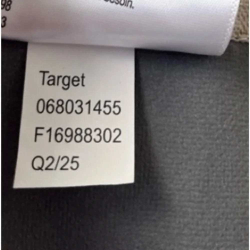 Sun Zero Blackout Grommet 1 Piece Curtain Panel Single Panel 40 x 63 Inches NWOT